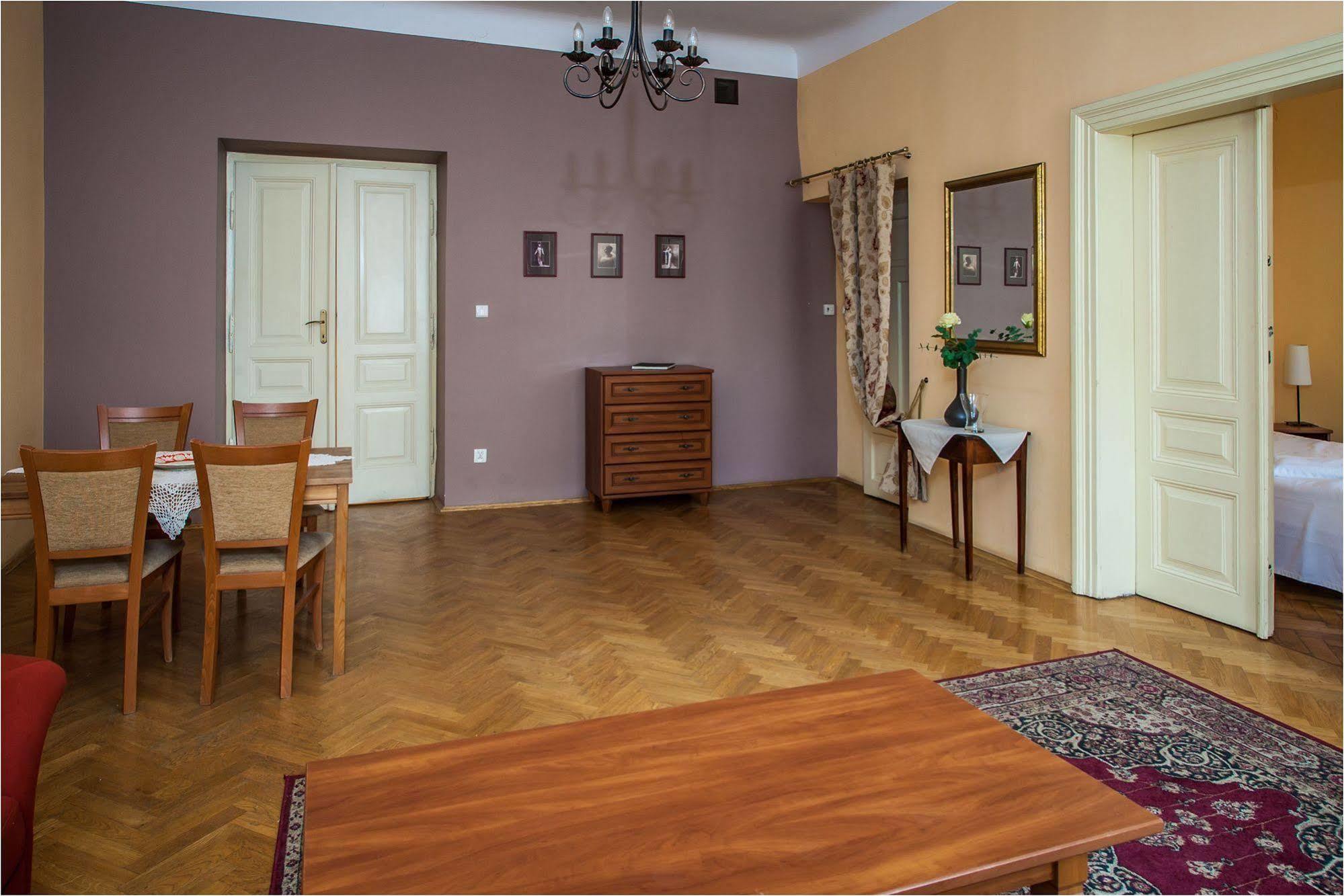 Apartamenty Muzyczny คราคูฟ ภายนอก รูปภาพ